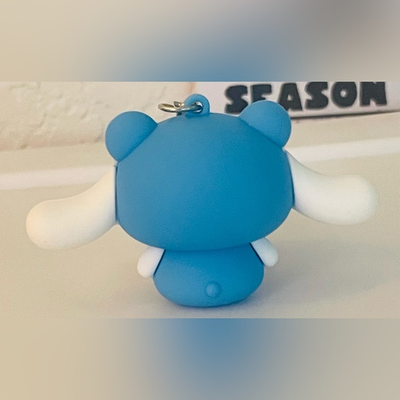 Cinnamoroll Keychain - Picture 3 of 4